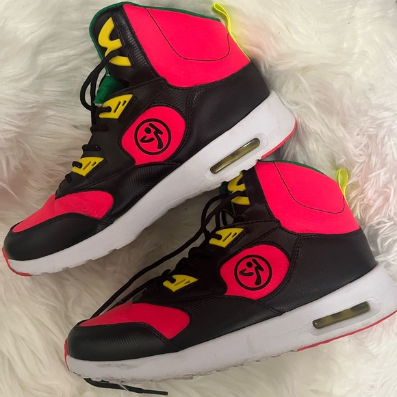 Zumba shoes hi top, Zumba Air Bounce, size 8.5, black and neon pink - Picture 1 of 10